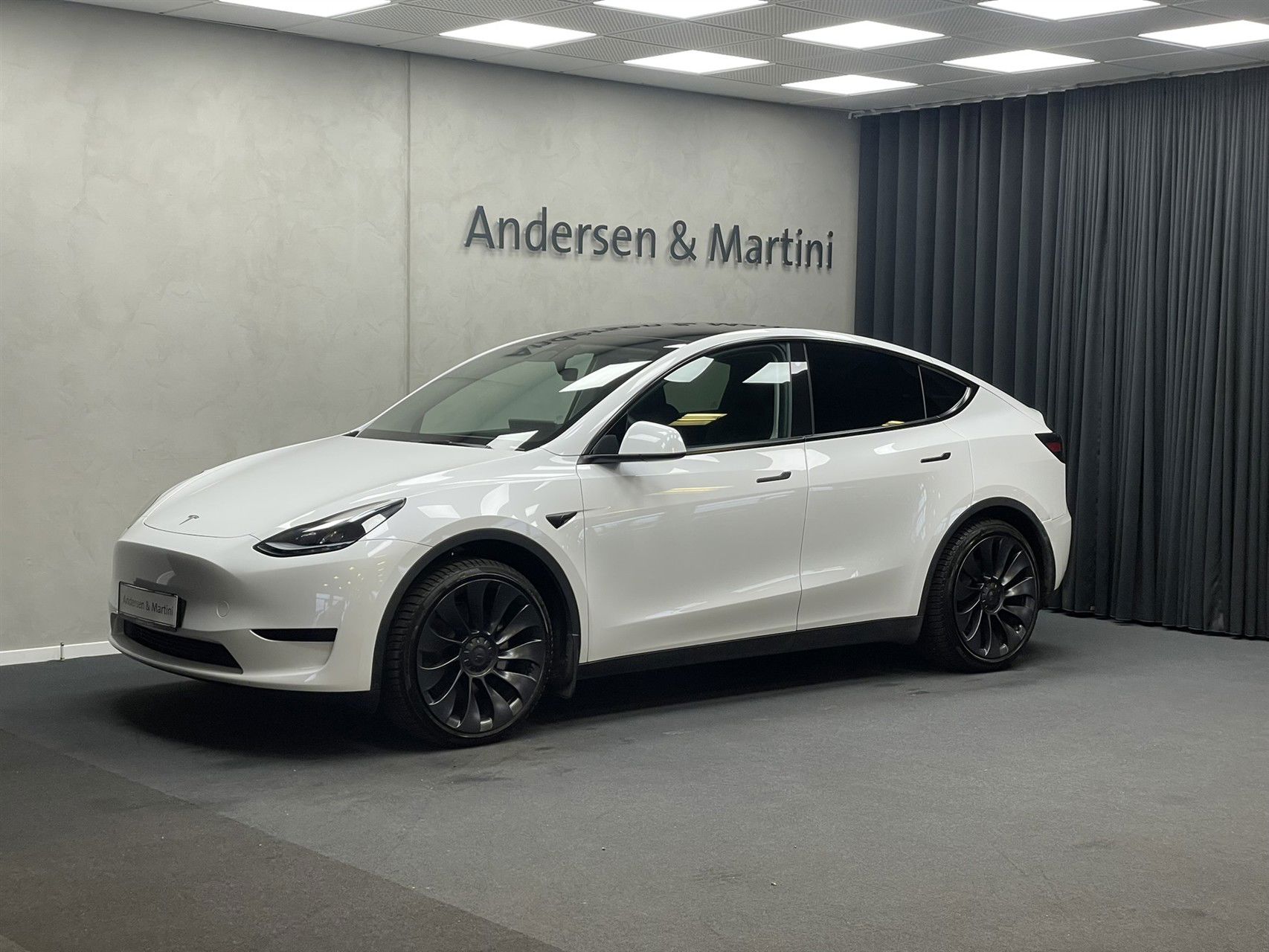 Billede af Tesla Model Y EL RWD 299HK 5d Aut.