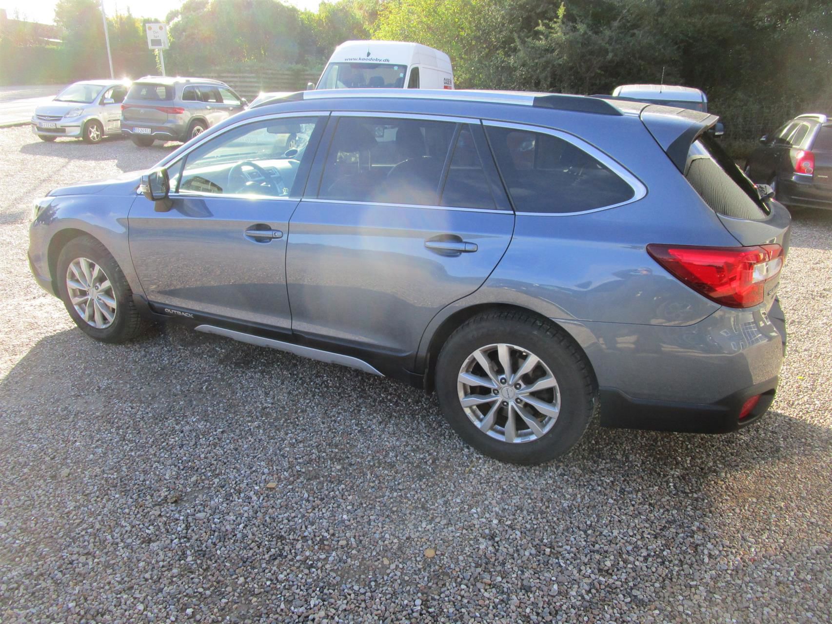 Billede af Subaru Outback 2,5 i Summit AWD CVT 175HK Stc 6g Aut.