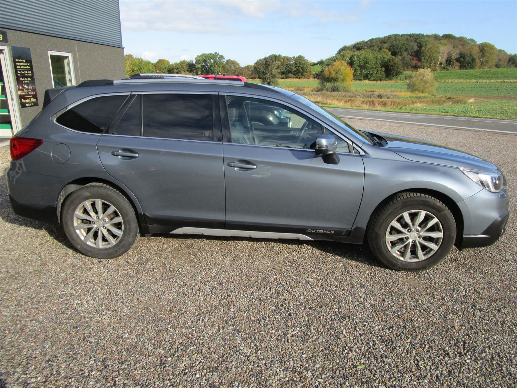 Billede af Subaru Outback 2,5 i Summit AWD CVT 175HK Stc 6g Aut.