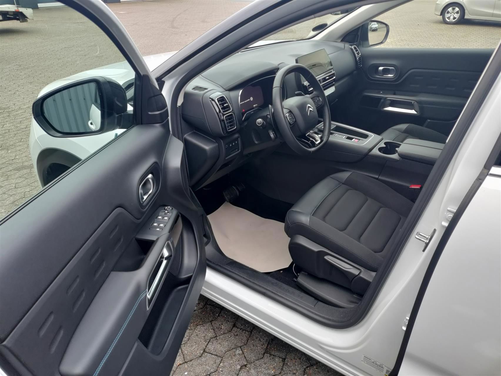 Billede af Citroën C5 Aircross 1,6 Plugin-hybrid Prestige EAT8 225HK 5d 8g Aut.
