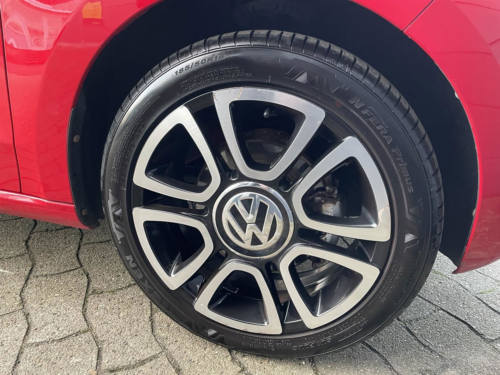 Billede af VW up 1,0 MPI BMT High ASG 75HK 5d Aut.