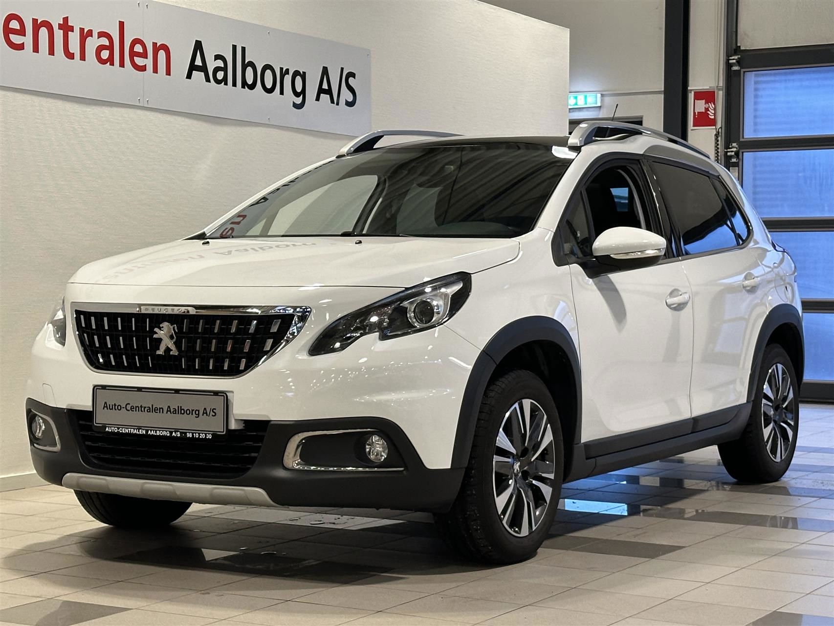 Billede af Peugeot 2008 1,2 PureTech Prestige 82HK 5d