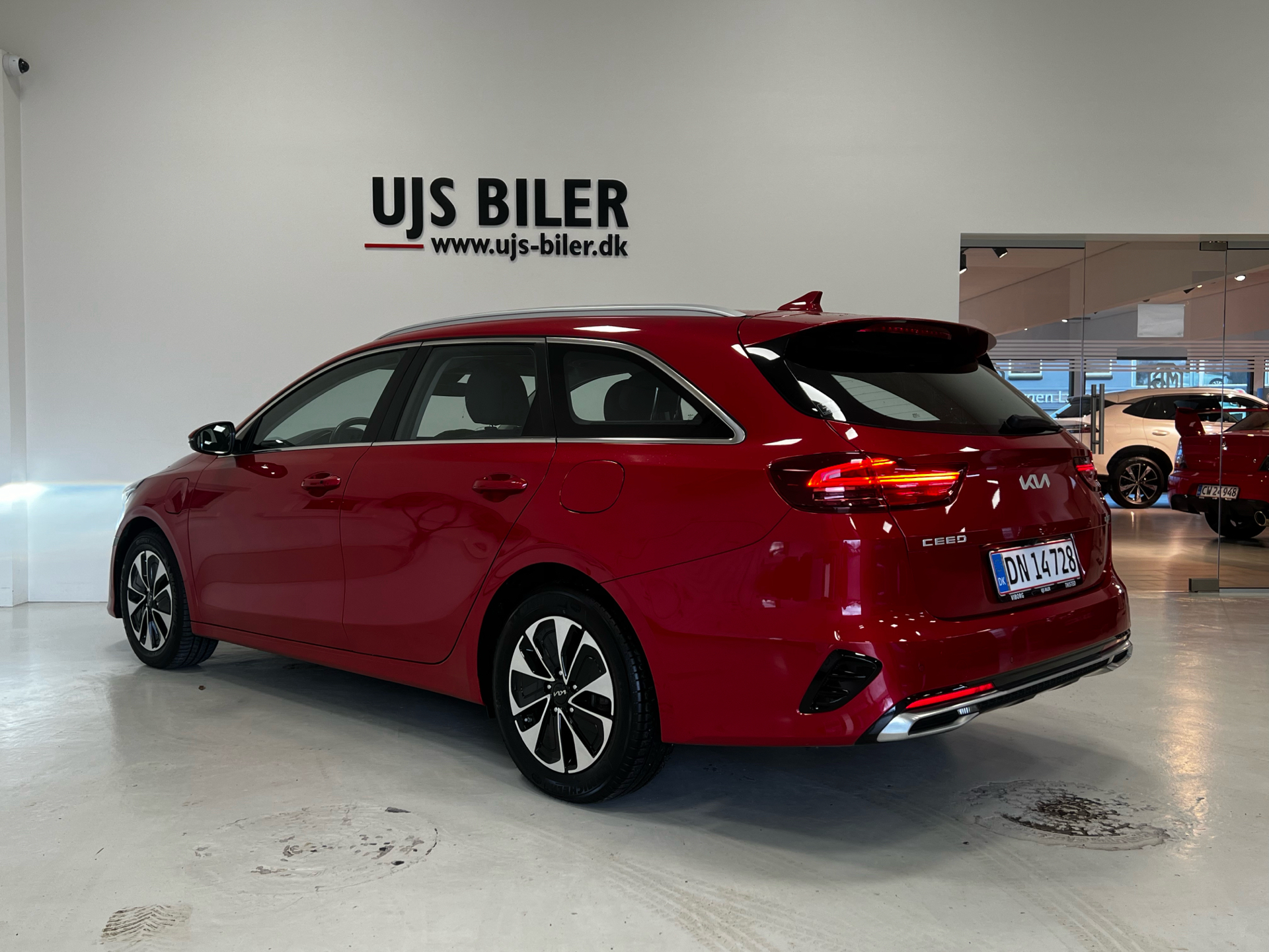 Billede af Kia Ceed SW 1,6 GDI PHEV  Plugin-hybrid Prestige DCT 141HK Stc 6g Aut.