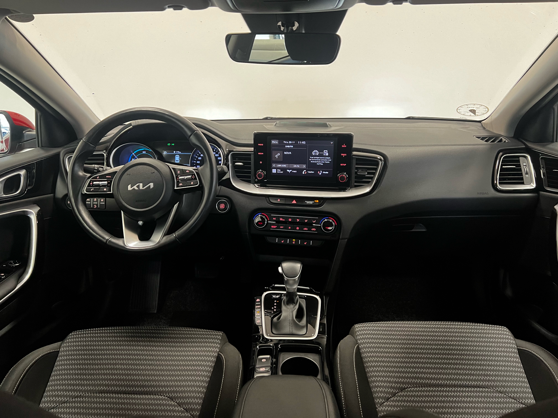 Billede af Kia Ceed SW 1,6 GDI PHEV  Plugin-hybrid Prestige DCT 141HK Stc 6g Aut.