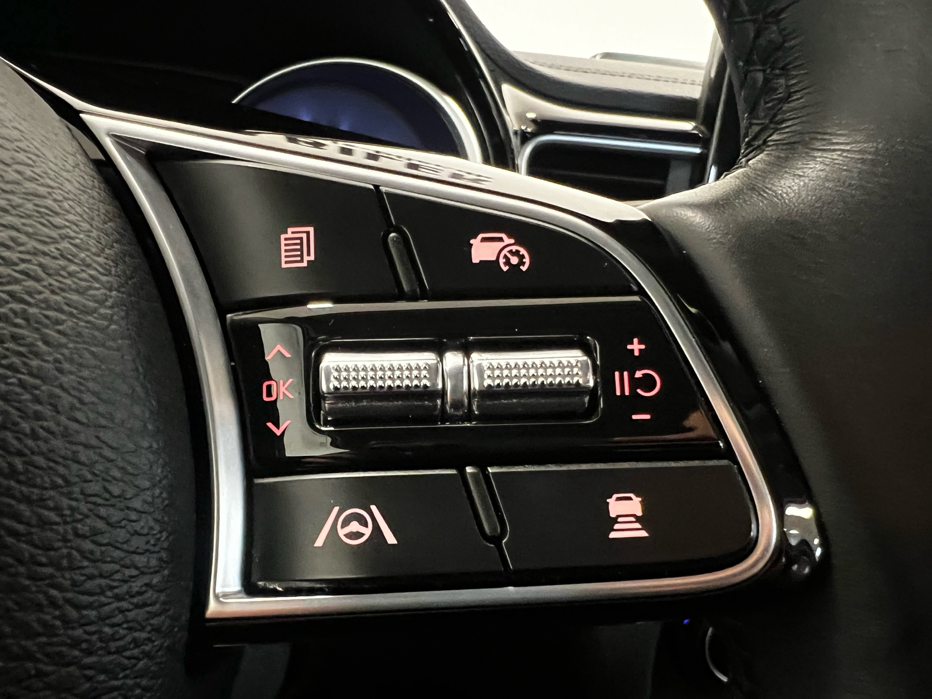 Billede af Kia Ceed SW 1,6 GDI PHEV  Plugin-hybrid Prestige DCT 141HK Stc 6g Aut.