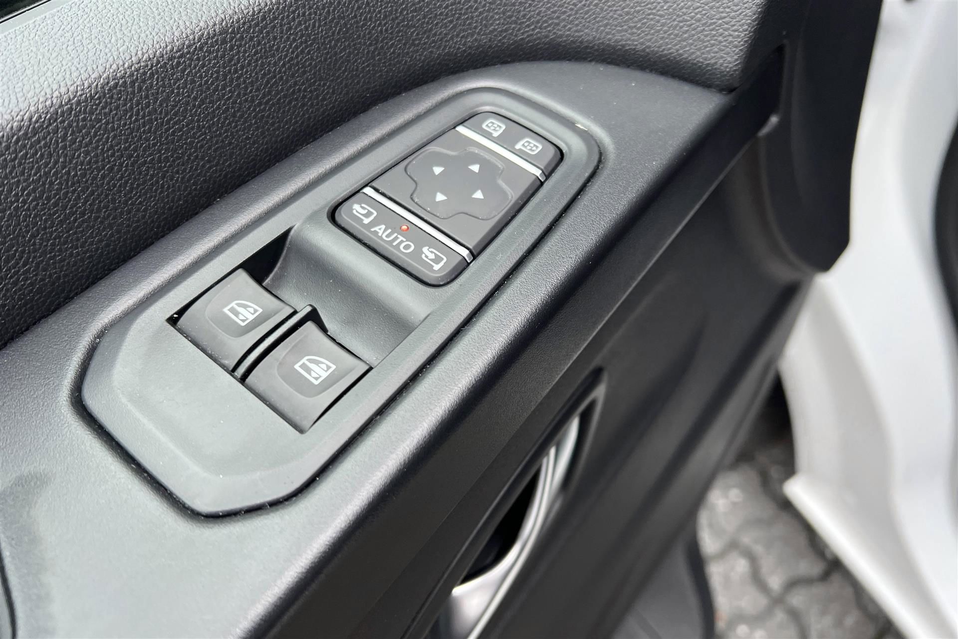 Billede af Nissan Primastar L2H1 2,0 DCi Tekna 150HK Van 6g