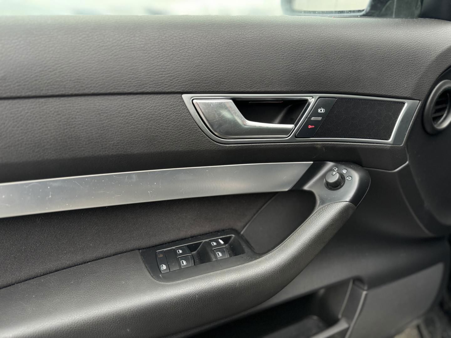 Billede af Audi A6 2,4 V6 177HK 6g