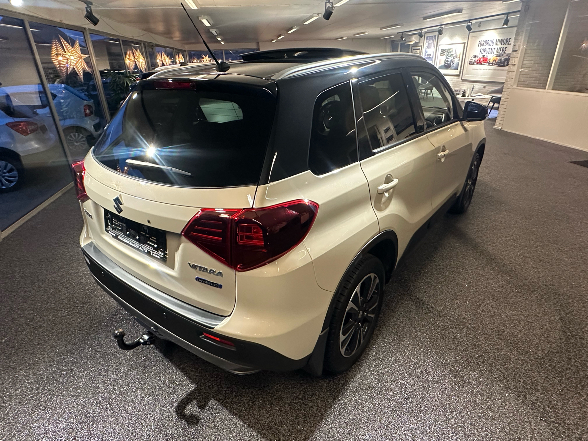 Billede af Suzuki Vitara 1,5 Hybrid Adventure AGS 102HK 5d 6g Aut.