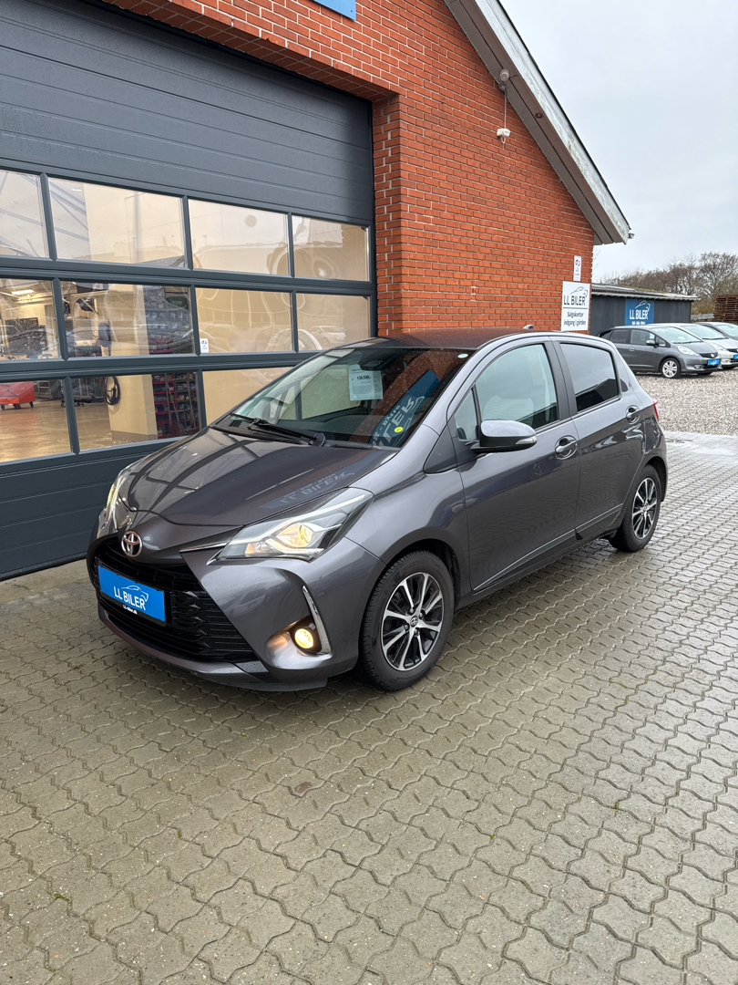 Billede af Toyota Yaris 1,5 VVT-I T3 Premiumpakke Multidrive S 111HK 5d 6g Aut.