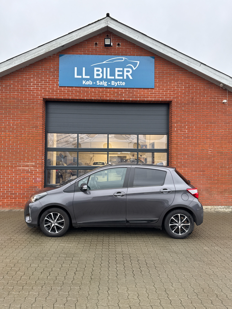 Billede af Toyota Yaris 1,5 VVT-I T3 Premiumpakke Multidrive S 111HK 5d 6g Aut.