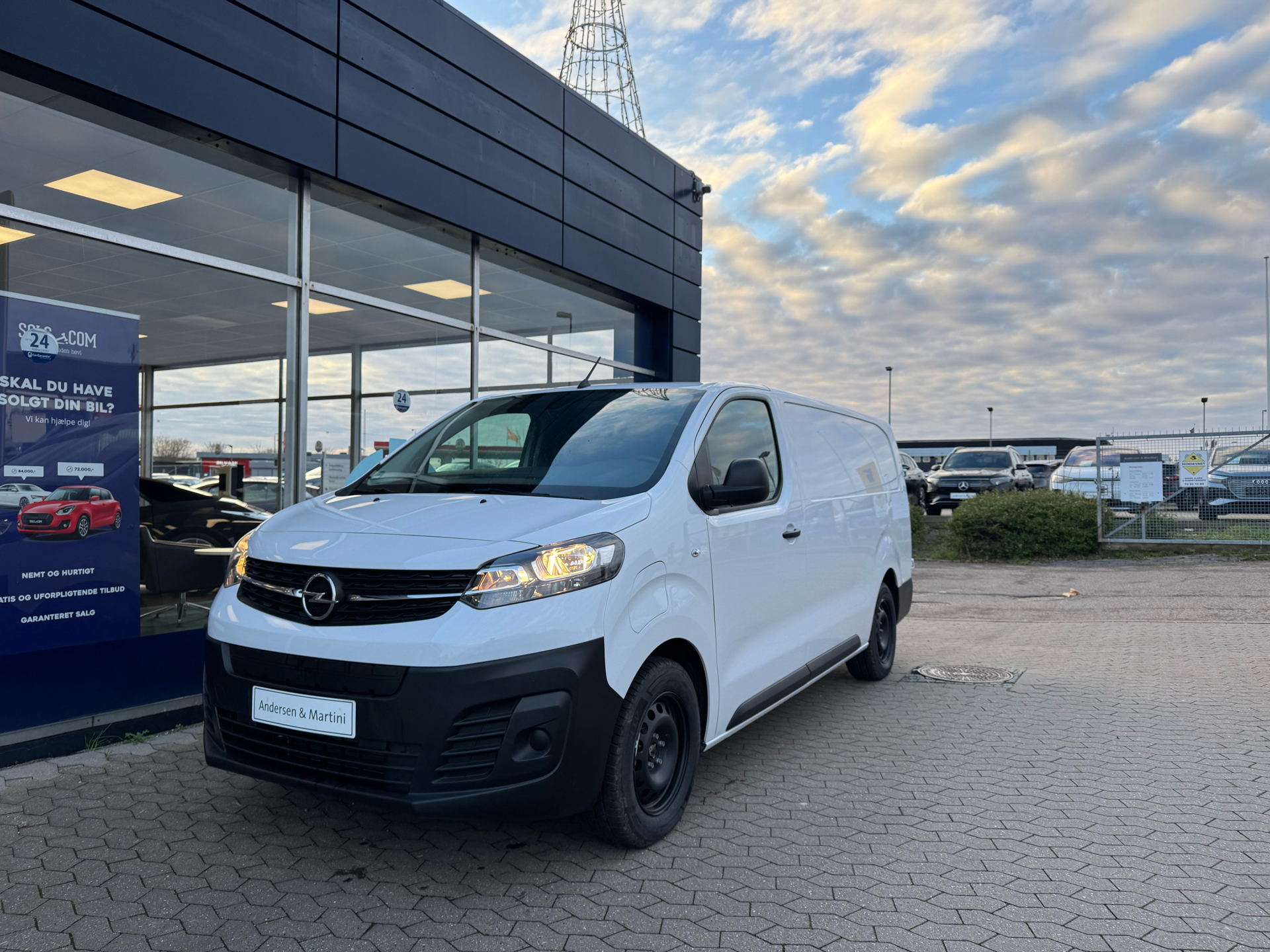 Billede af Opel Vivaro-e L3V2 EL Enjoy 136HK Van Aut.