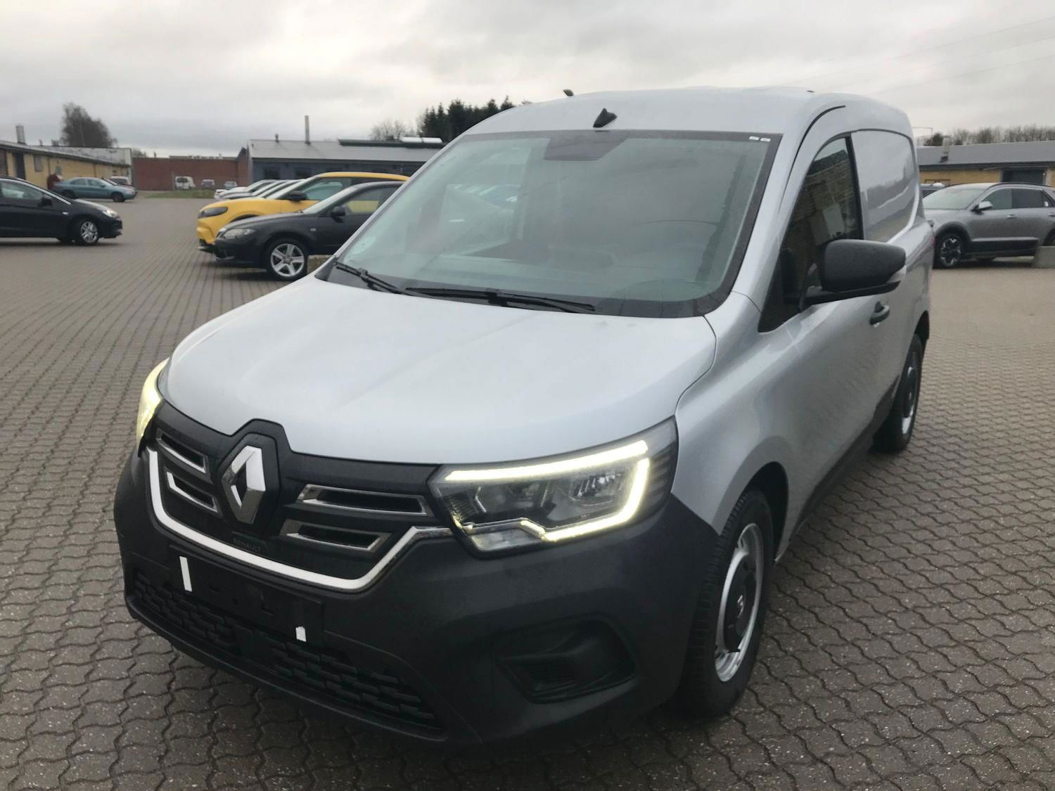 Billede af Renault Kangoo L1 E-TECH Open Sesame 120HK Van Aut.