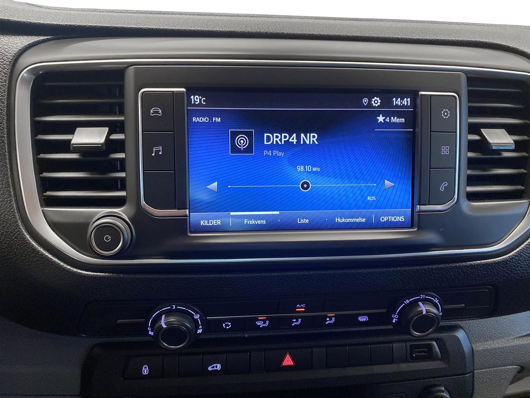 Billede af Toyota Proace Long 2,0 D Comfort Master 144HK Van 8g Aut.