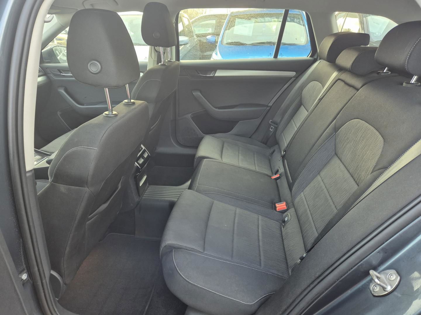 Billede af Skoda Superb Combi 2,0 TDI Ambition DSG 150HK Stc 6g Aut.