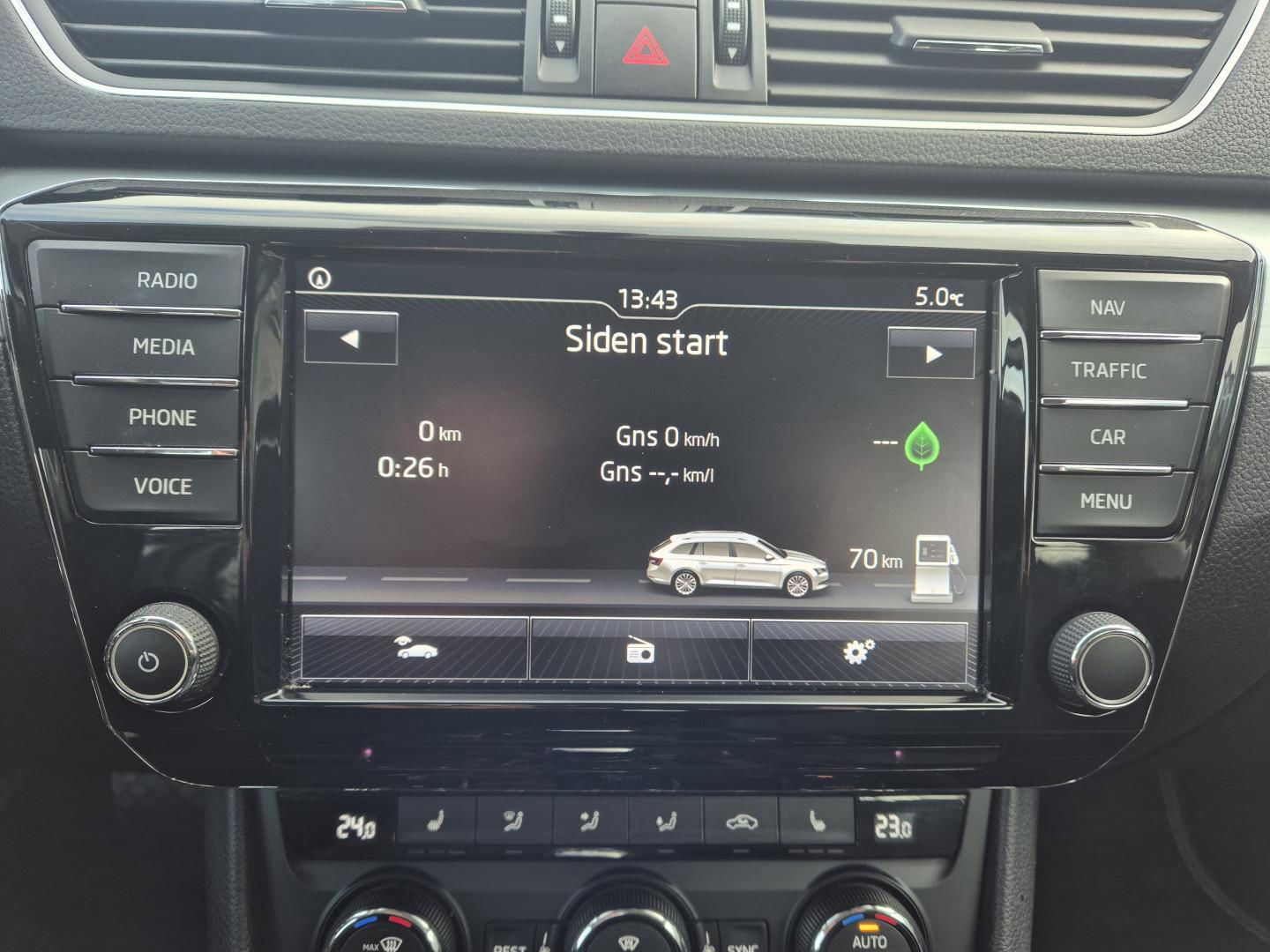 Billede af Skoda Superb Combi 2,0 TDI Ambition DSG 150HK Stc 6g Aut.