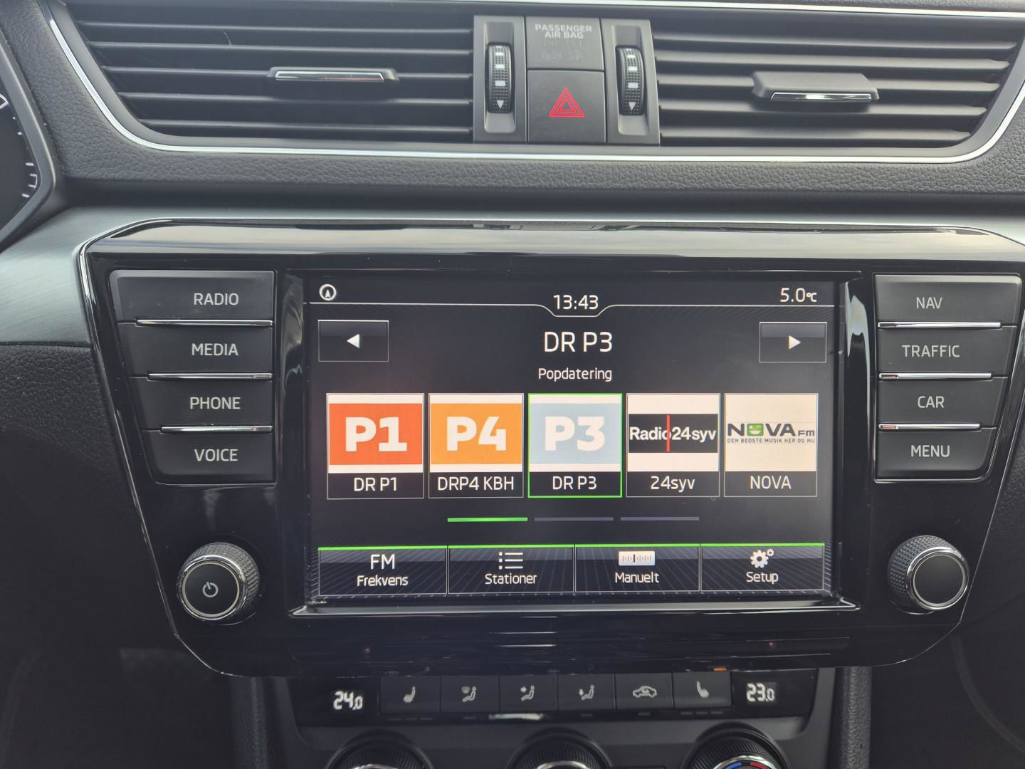 Billede af Skoda Superb Combi 2,0 TDI Ambition DSG 150HK Stc 6g Aut.