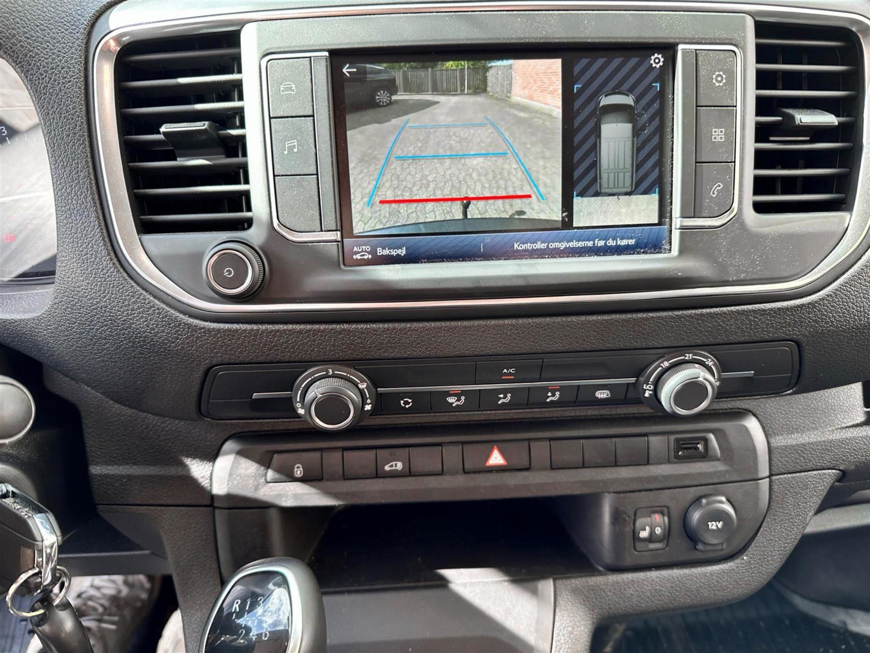 Billede af Toyota Proace 2.0D 144hp Long/En skydedør COMFORT Master