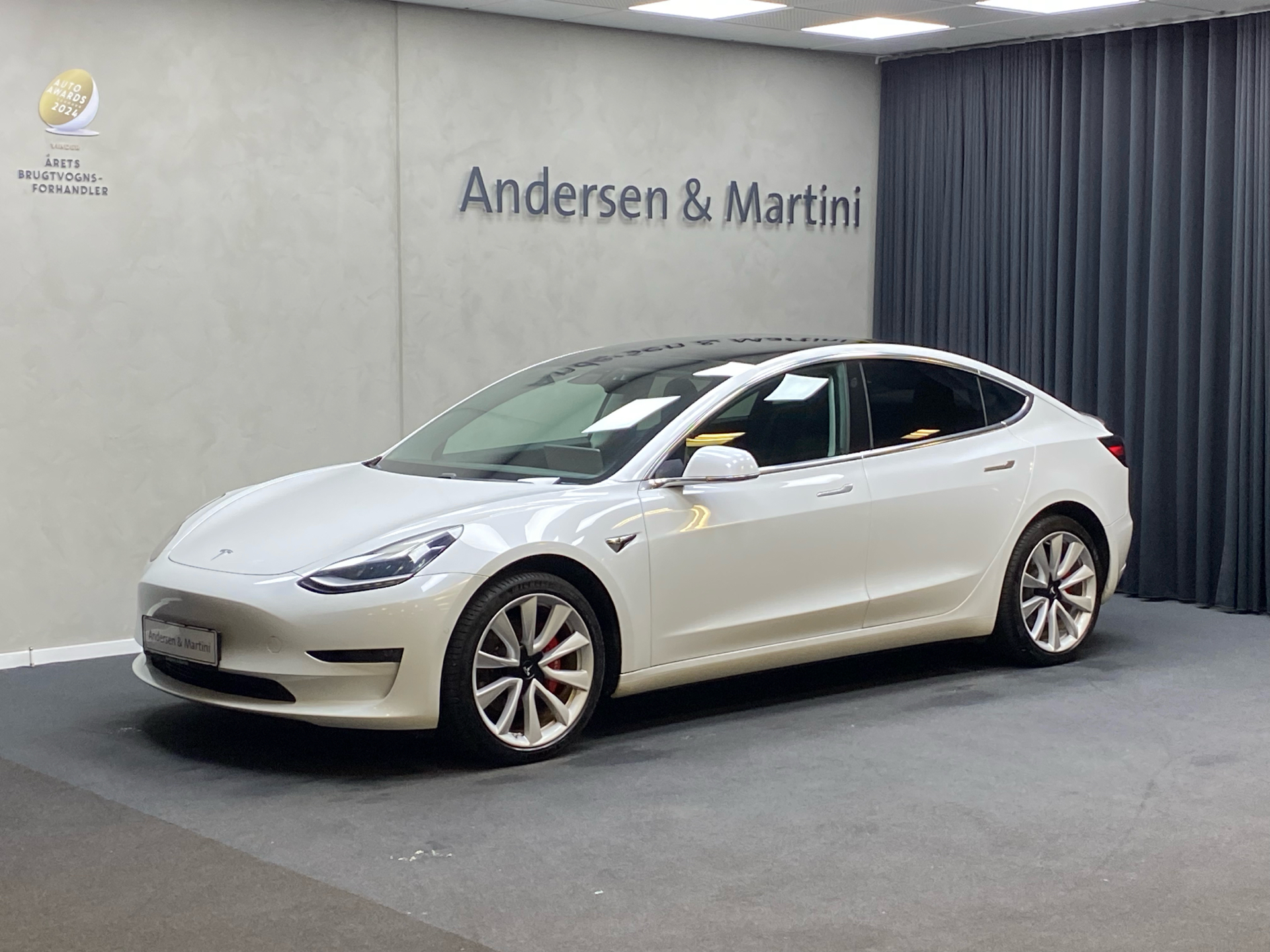 Billede af Tesla Model 3 EL Long Range 19'' AWD 351HK Aut. 