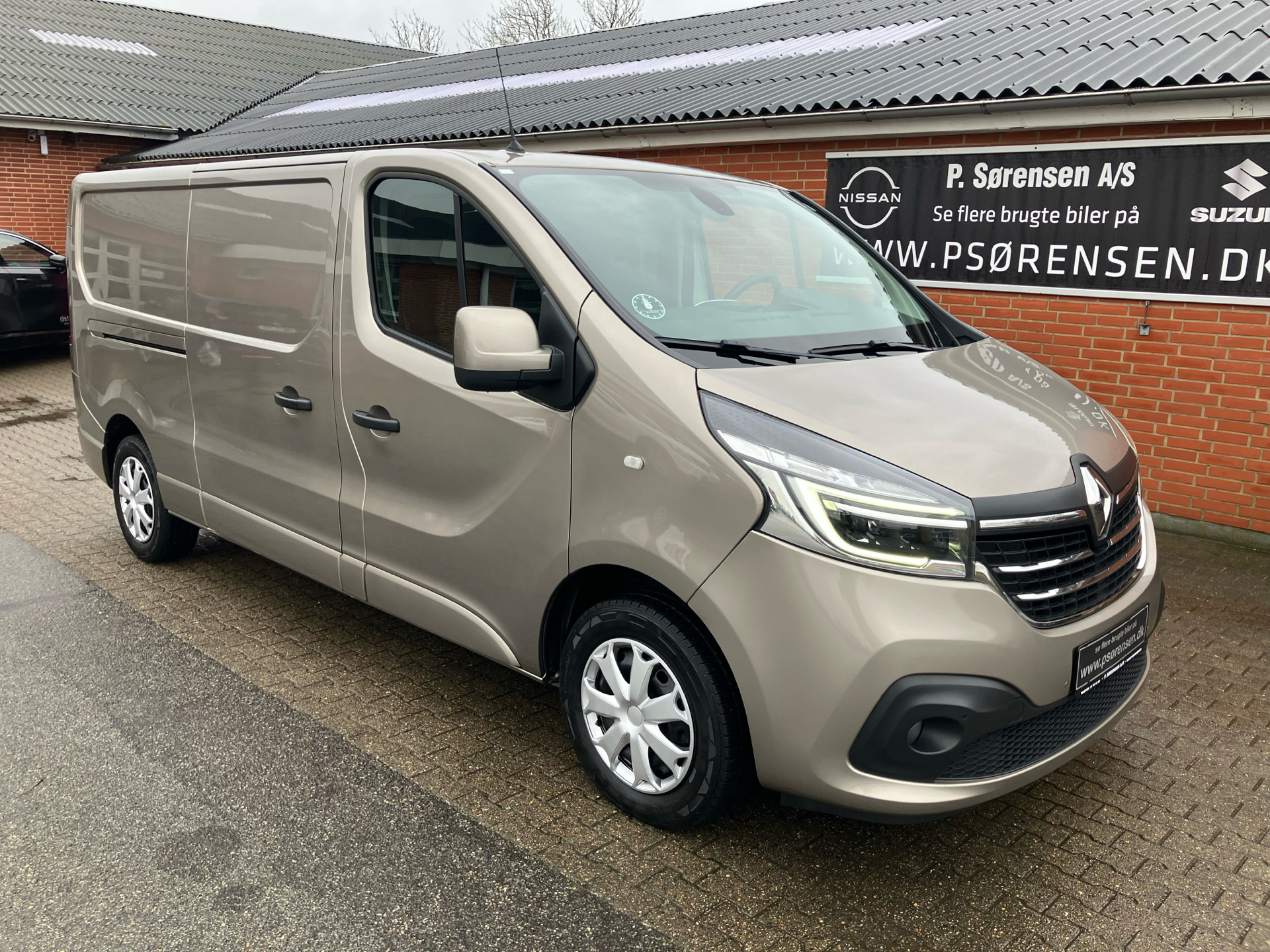 Billede af Renault Trafic T29 L2H1 2,0 DCI 170HK Van 6g Aut.