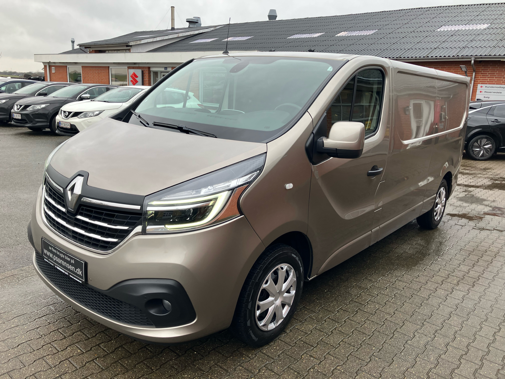 Billede af Renault Trafic T29 L2H1 2,0 DCI 170HK Van 6g Aut.