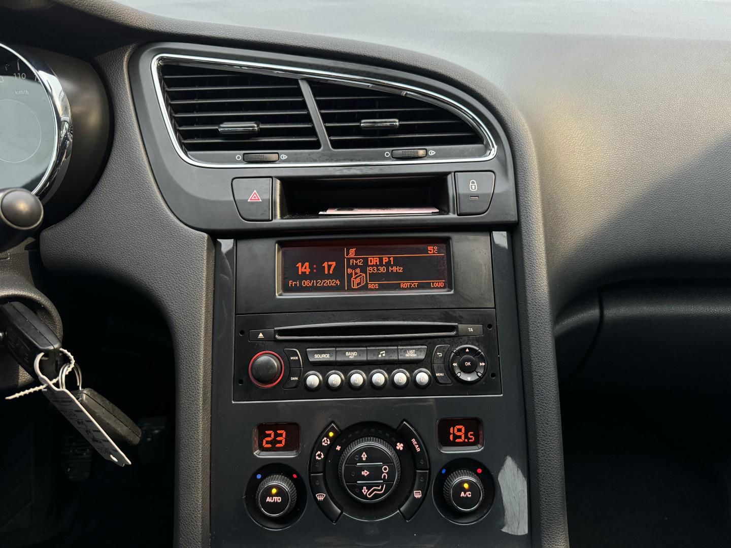 Billede af Peugeot 5008 1,6 HDI Active 114HK 6g