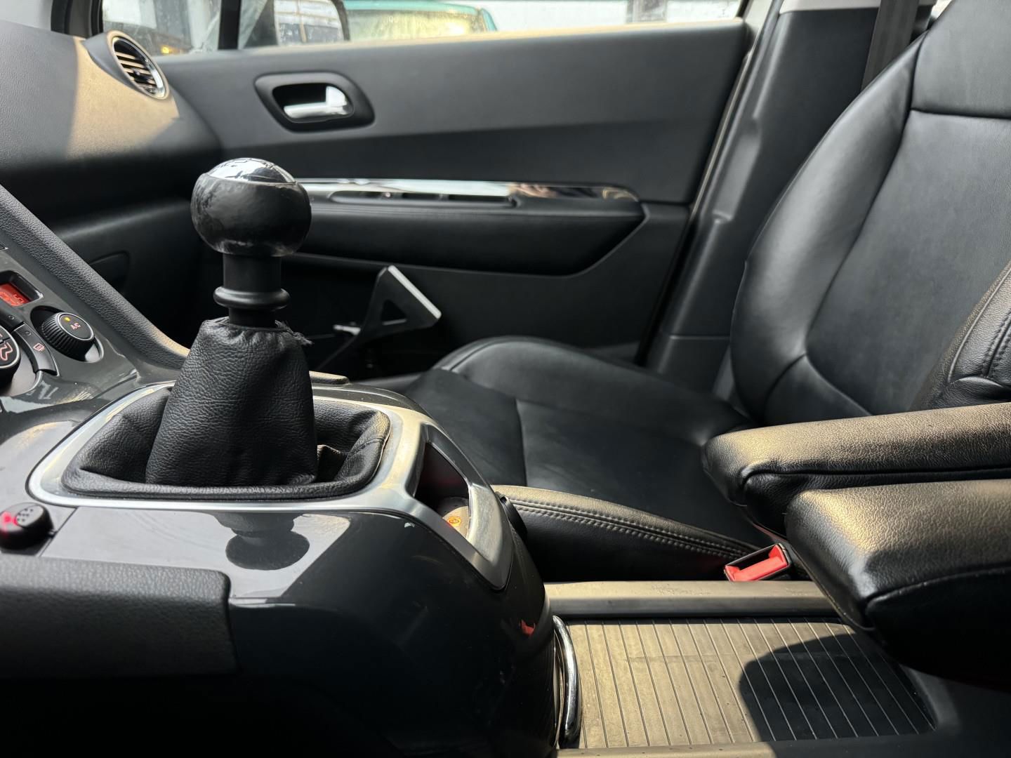 Billede af Peugeot 5008 1,6 HDI Active 114HK 6g