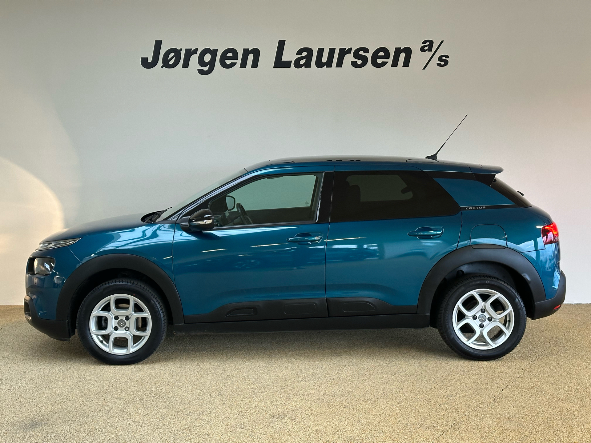 Billede af CITROËN C4 Cactus 1,6 Blue HDi Skyline start/stop 100HK 5d