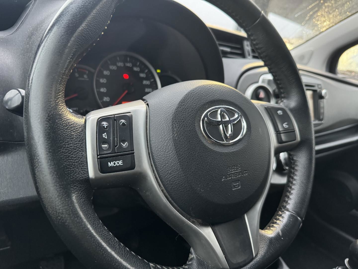 Billede af Toyota Yaris 1,4 D-4D T2 90HK 5d 6g