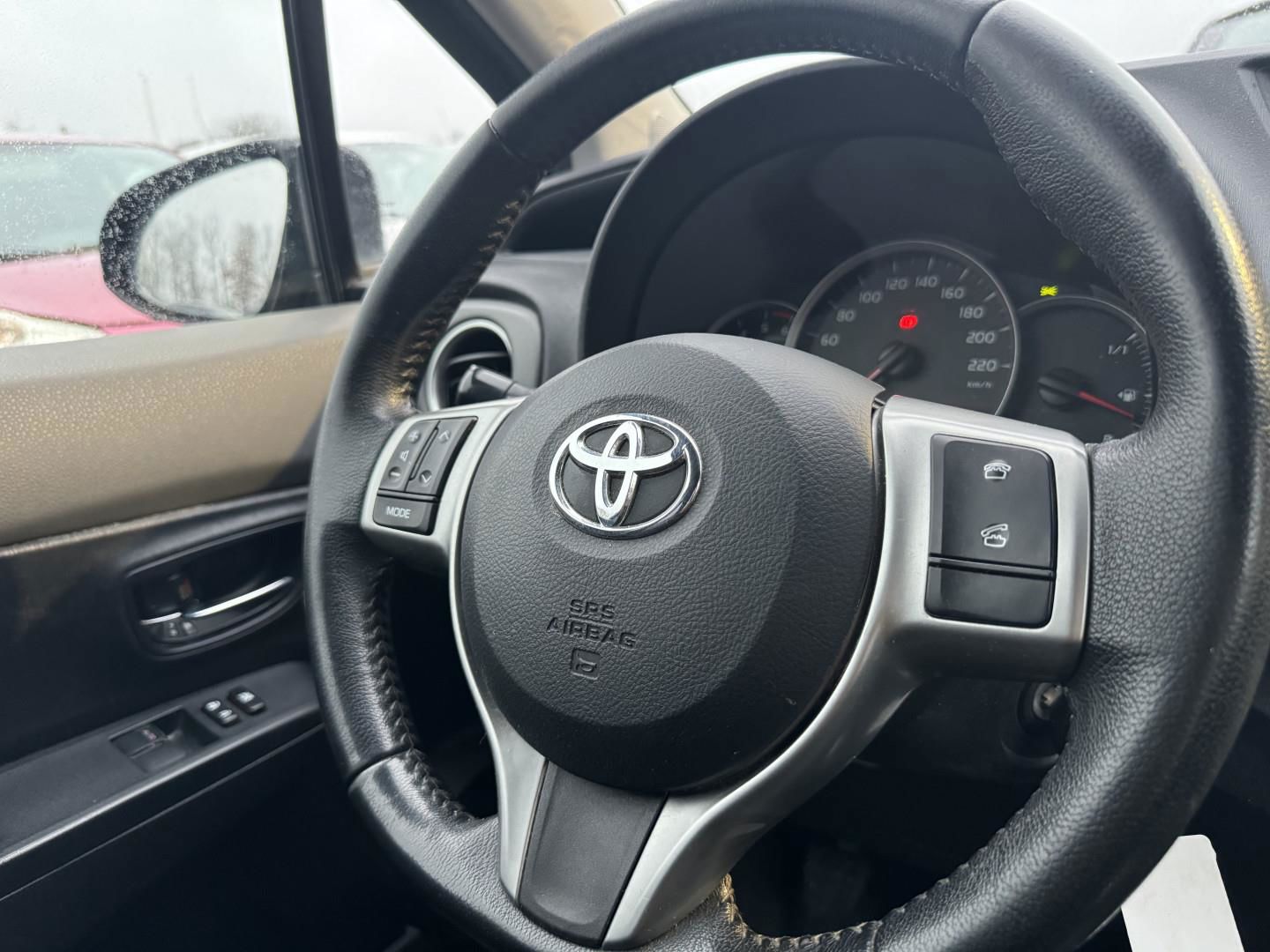 Billede af Toyota Yaris 1,4 D-4D T2 90HK 5d 6g
