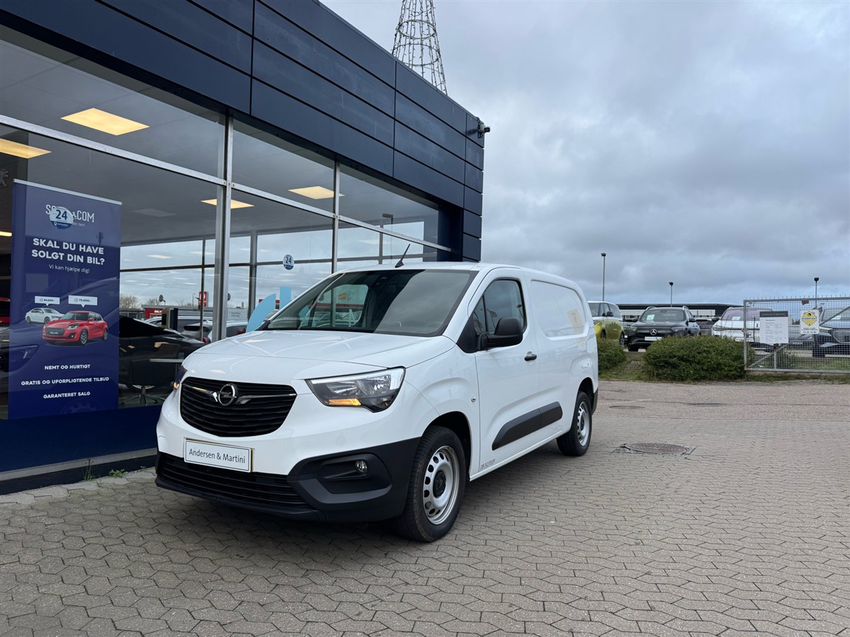 Opel Combo L2V2 1,5 D Enjoy 102HK Van på lager