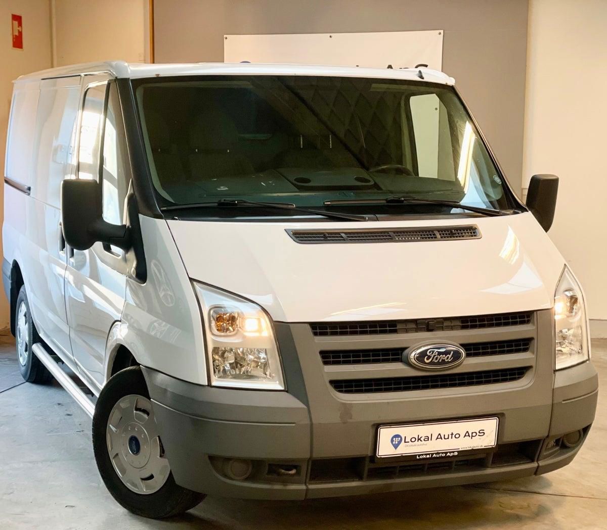 Ford Transit 2011