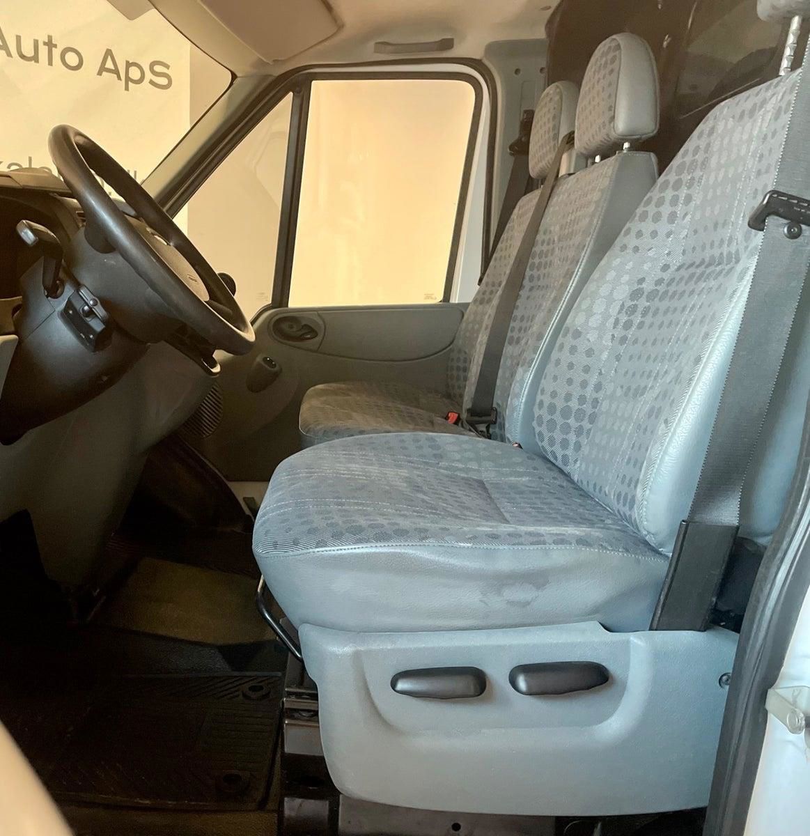 Ford Transit 2011