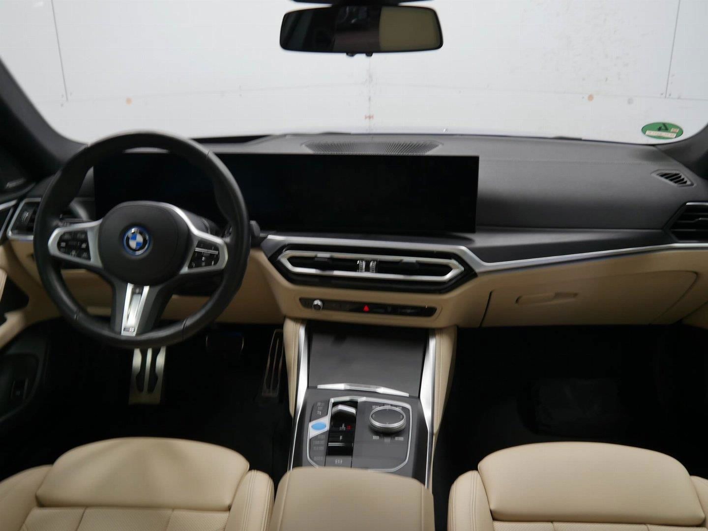 BMW i4 2023