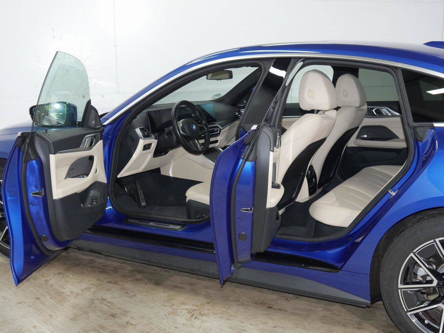 BMW i4 2023