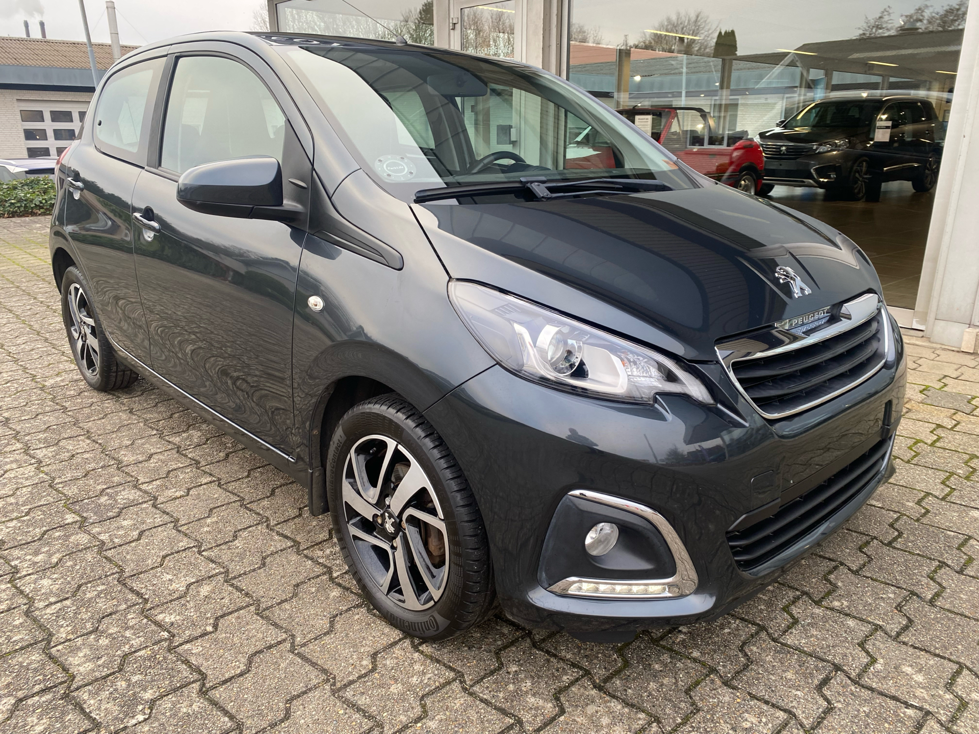 Billede af Peugeot 108 1,0 e-Vti More+ 69HK 5d