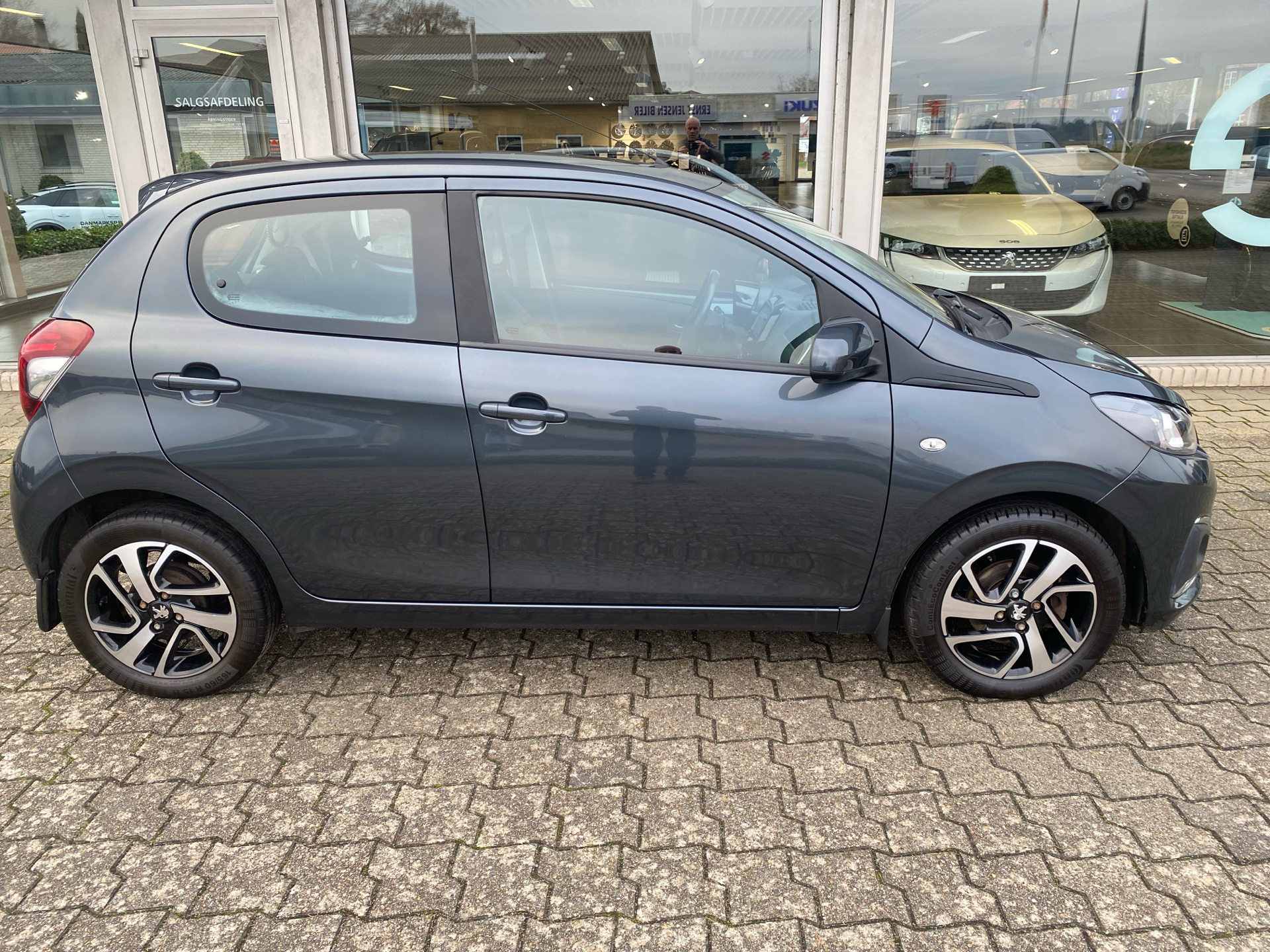 Billede af Peugeot 108 1,0 e-Vti More+ 69HK 5d