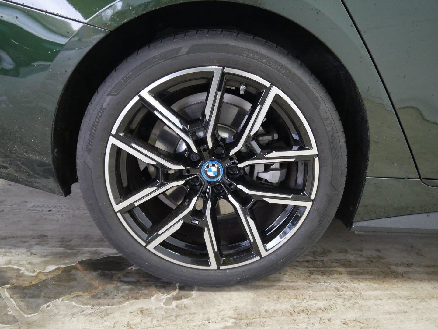 BMW i4 2023