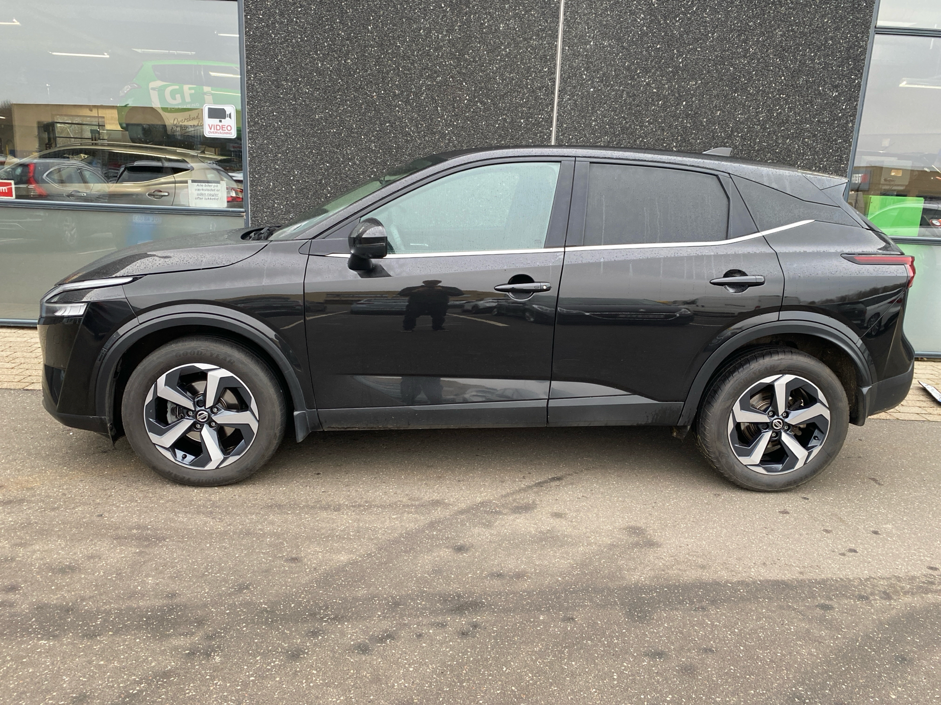 Billede af NISSAN Qashqai 1,3 MHEV  Mild hybrid N-Connecta X-Tronic 158HK 5d 7g Aut.