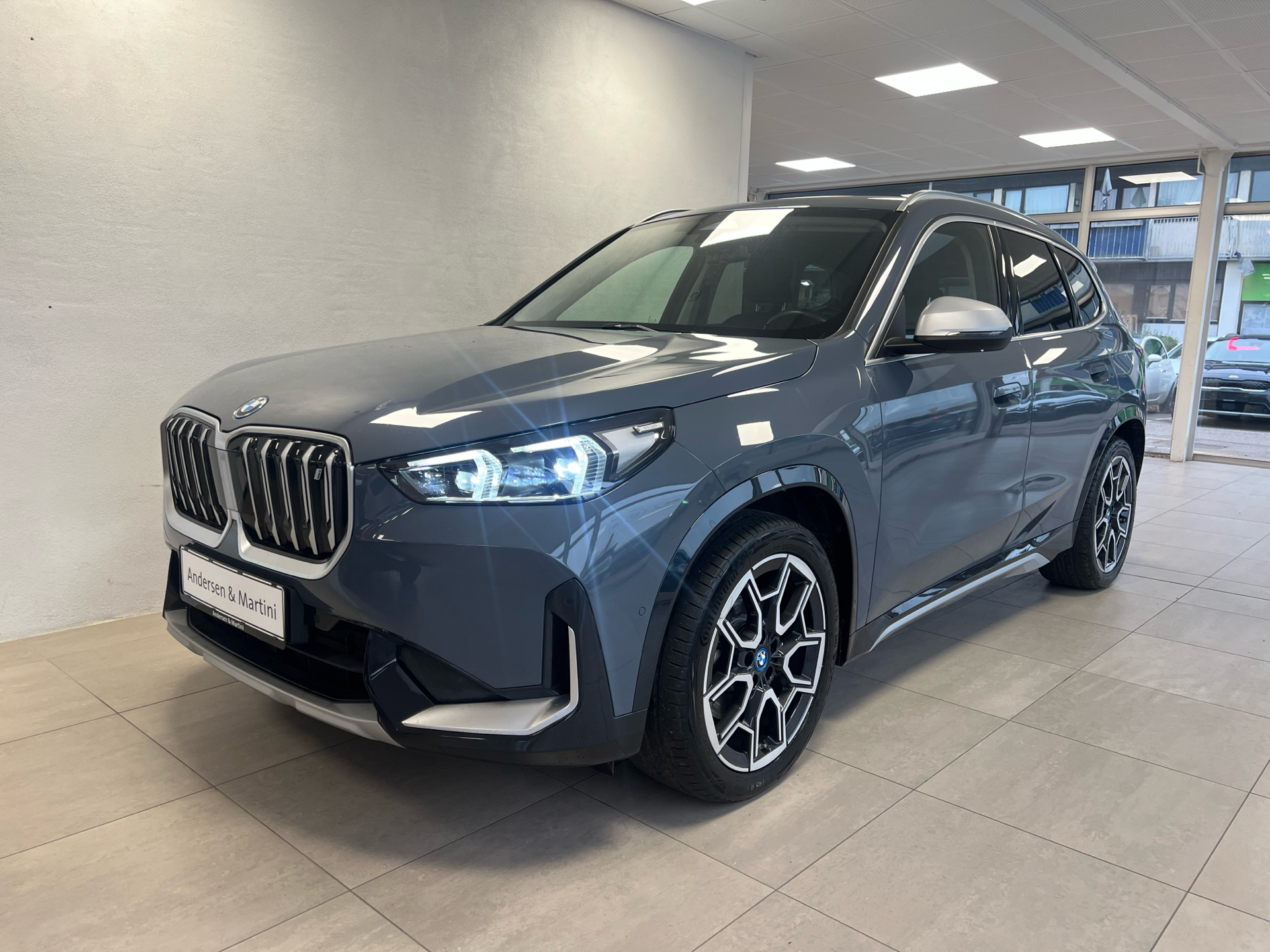 Billede af BMW iX1 xDrive30 EL xLine 4x4 313HK 5d Aut.