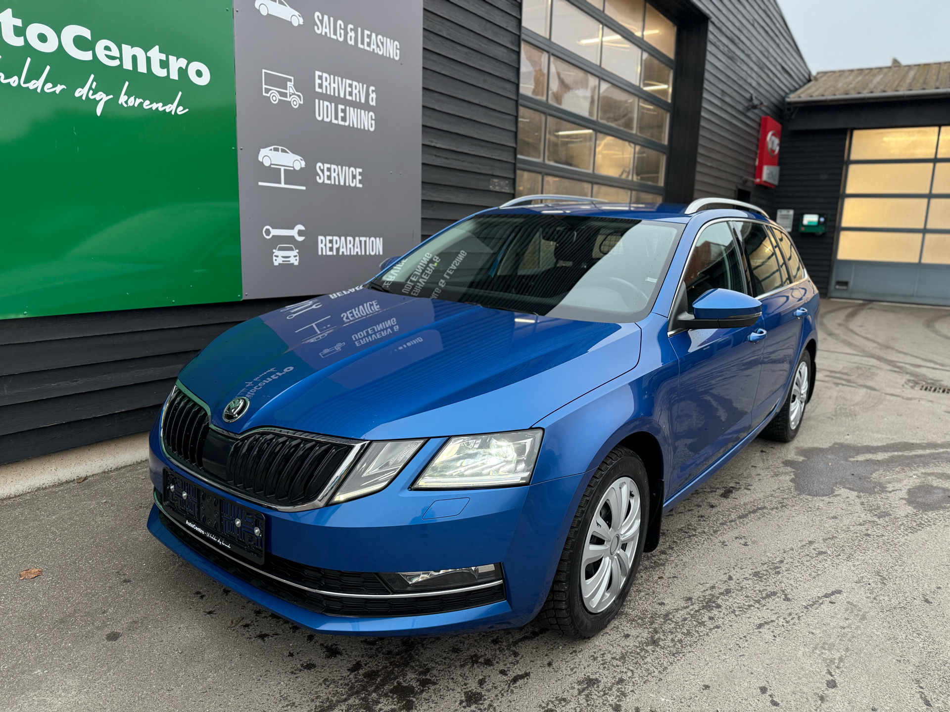 Billede af Skoda Octavia Combi 1,5 TSI ACT Business Line + Celebration DSG 150HK Stc 7g Aut.