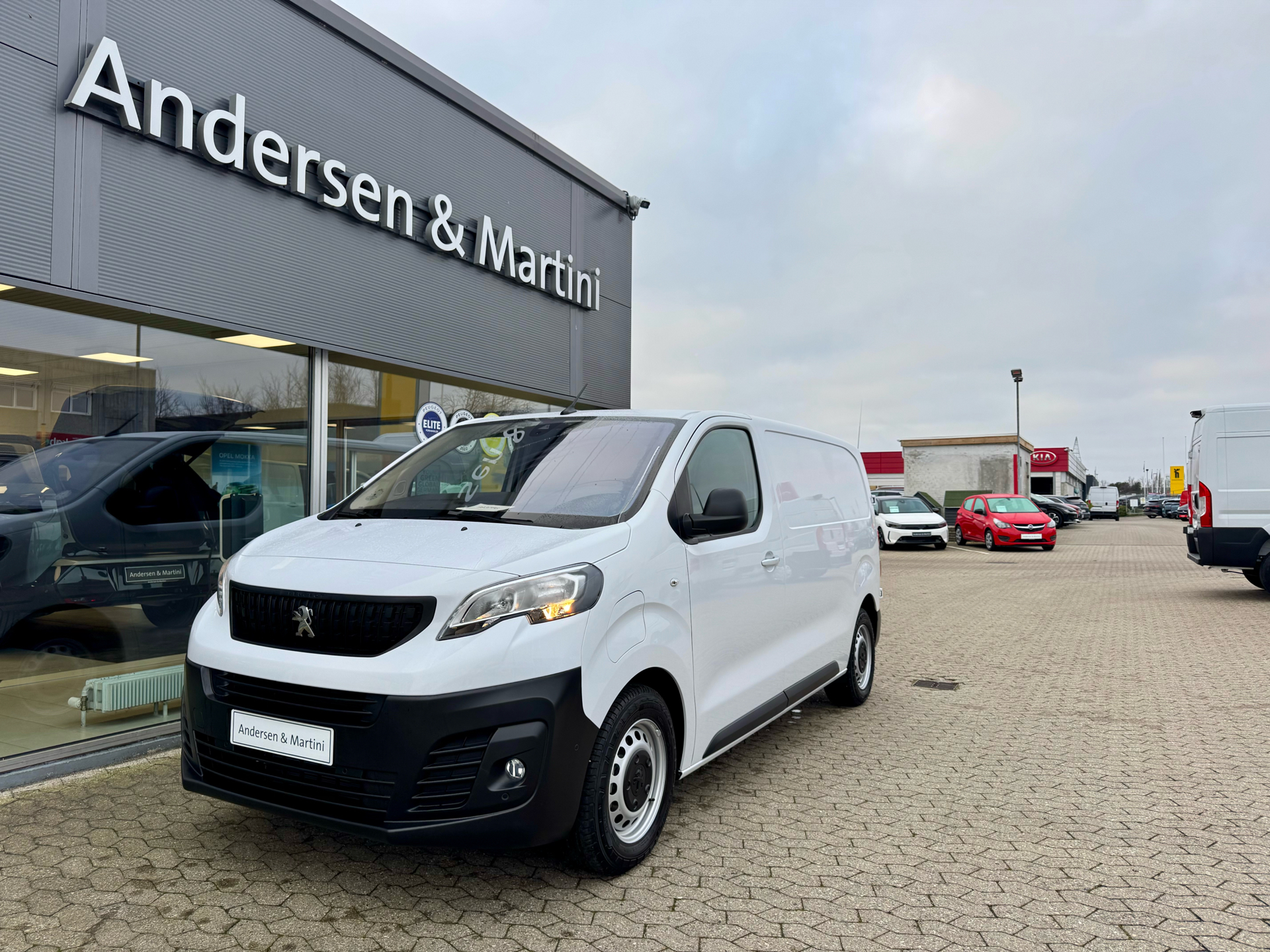 Billede af Peugeot e-Expert L2 EL Plus 136HK Van Aut.