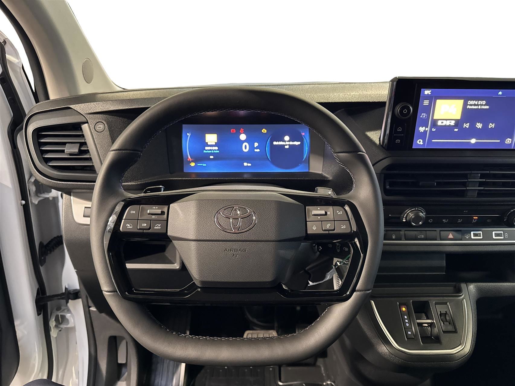 Billede af Toyota Proace Long 2,0 D Comfort Master To skydedør 144HK Van 8g Aut.