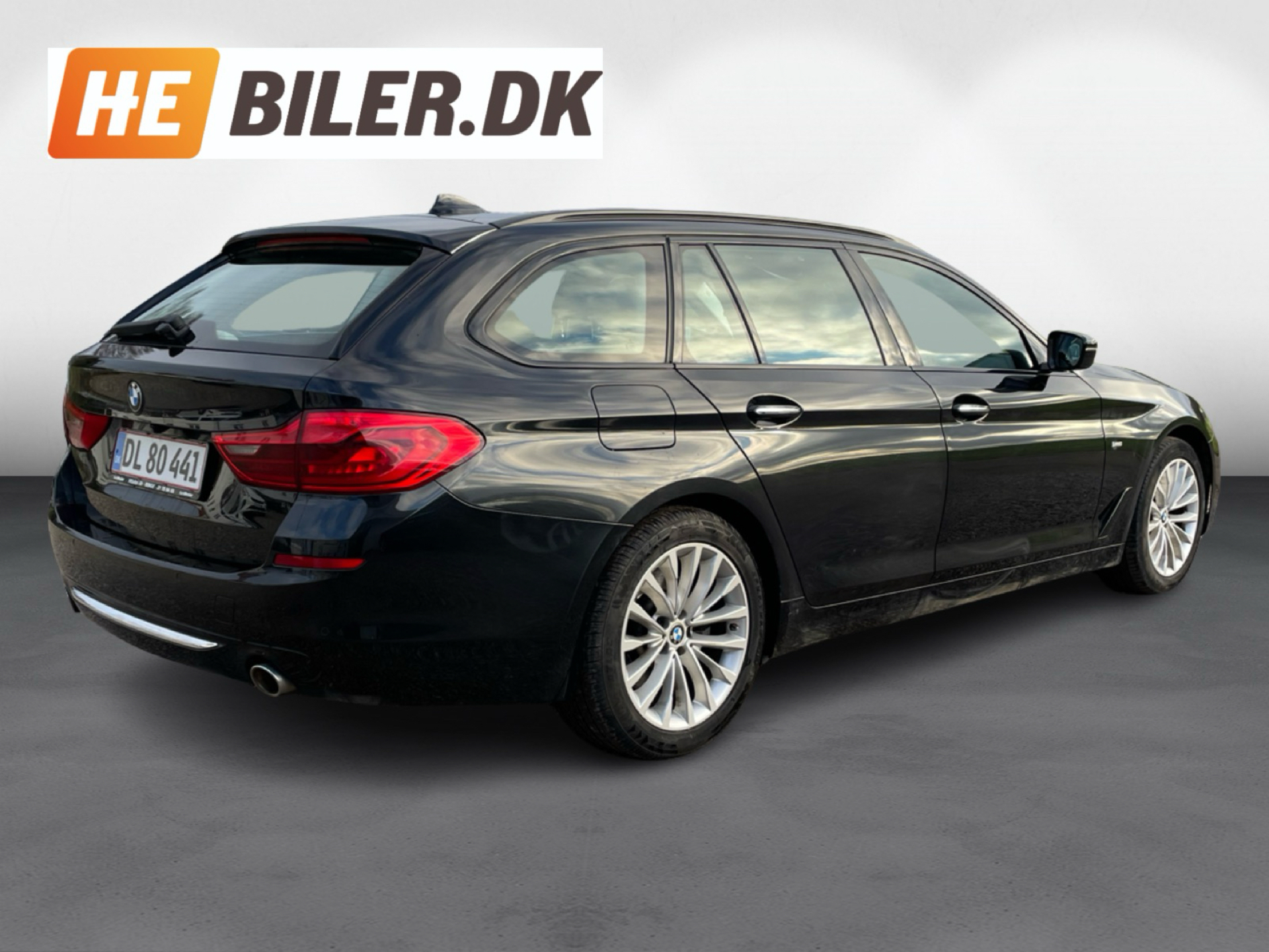 Billede af BMW 520d Touring 2,0 D Luxury Line Steptronic 190HK Stc 8g Aut.