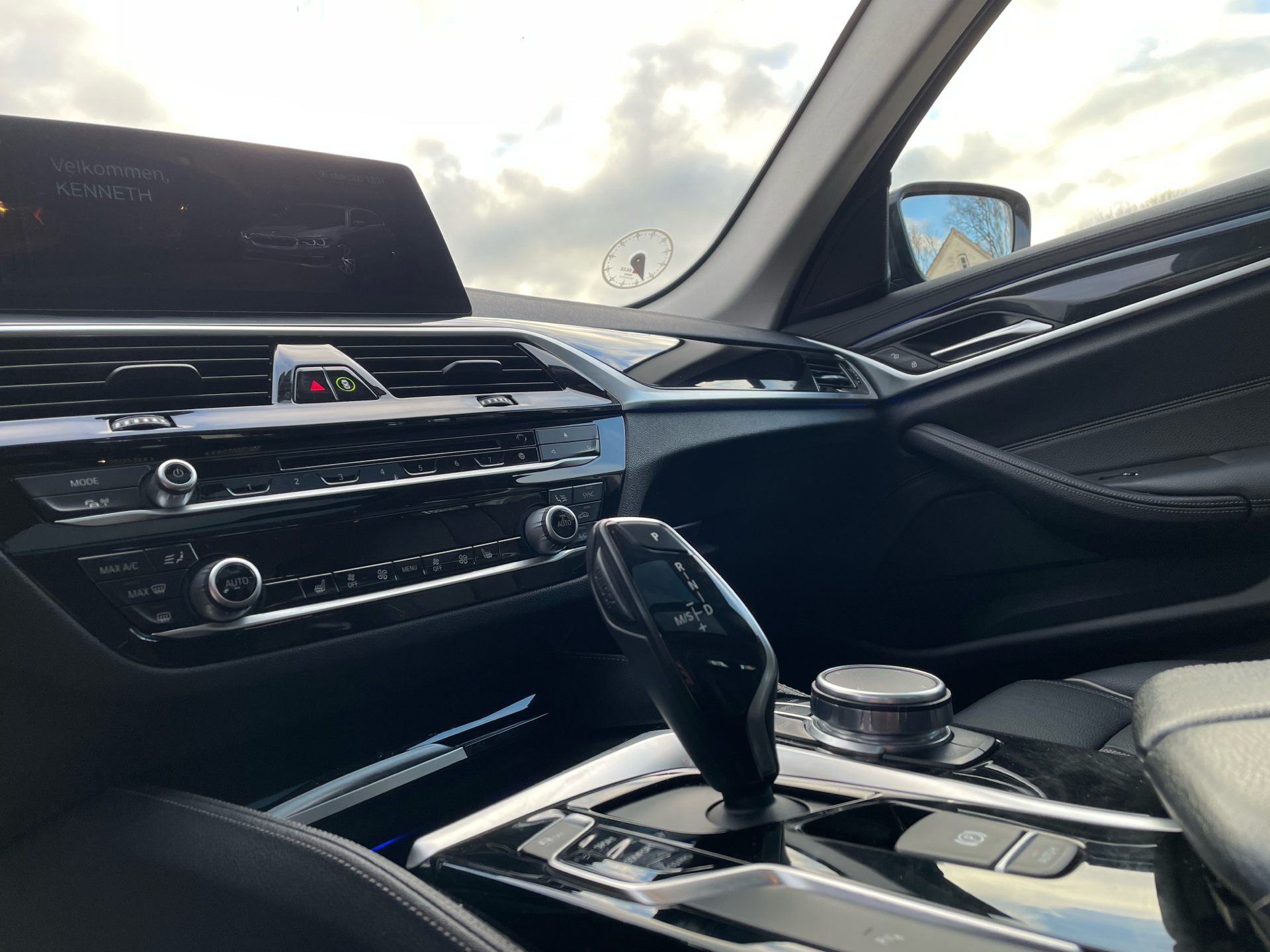 Billede af BMW 520d Touring 2,0 D Luxury Line Steptronic 190HK Stc 8g Aut.
