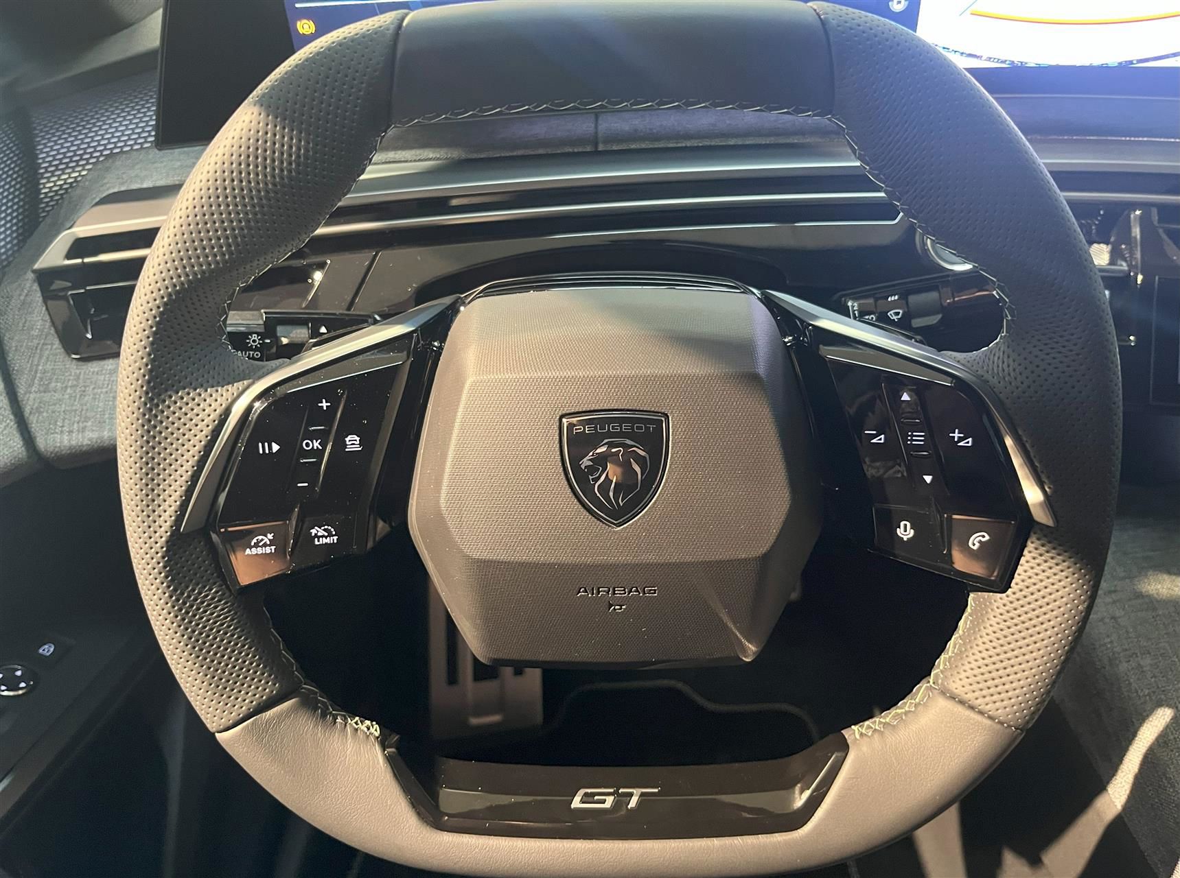 Billede af Peugeot e-3008 EL GT 210HK 5d Aut.