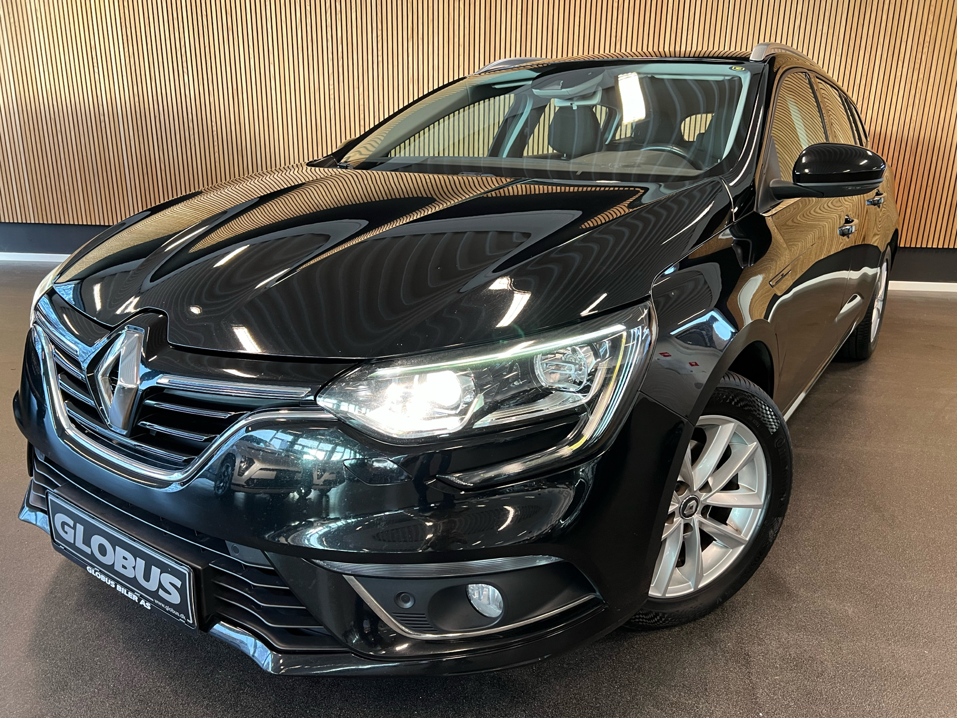 Billede af Renault Mégane Sport Tourer 1,5 Energy DCI Zen EDC 110HK Stc 6g Aut.