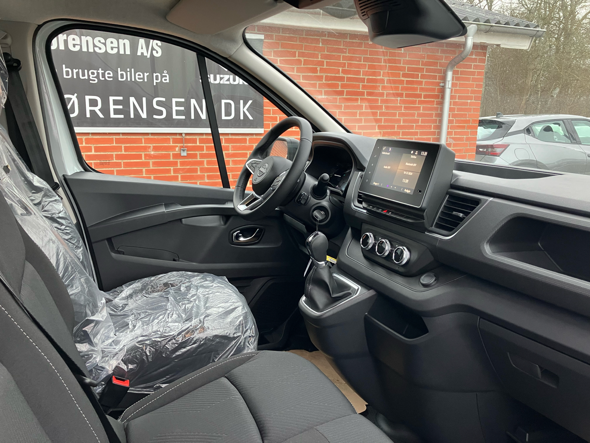 Billede af Nissan Primastar L2H1 2,0 DCi N-Connecta 150HK Van 6g Aut.