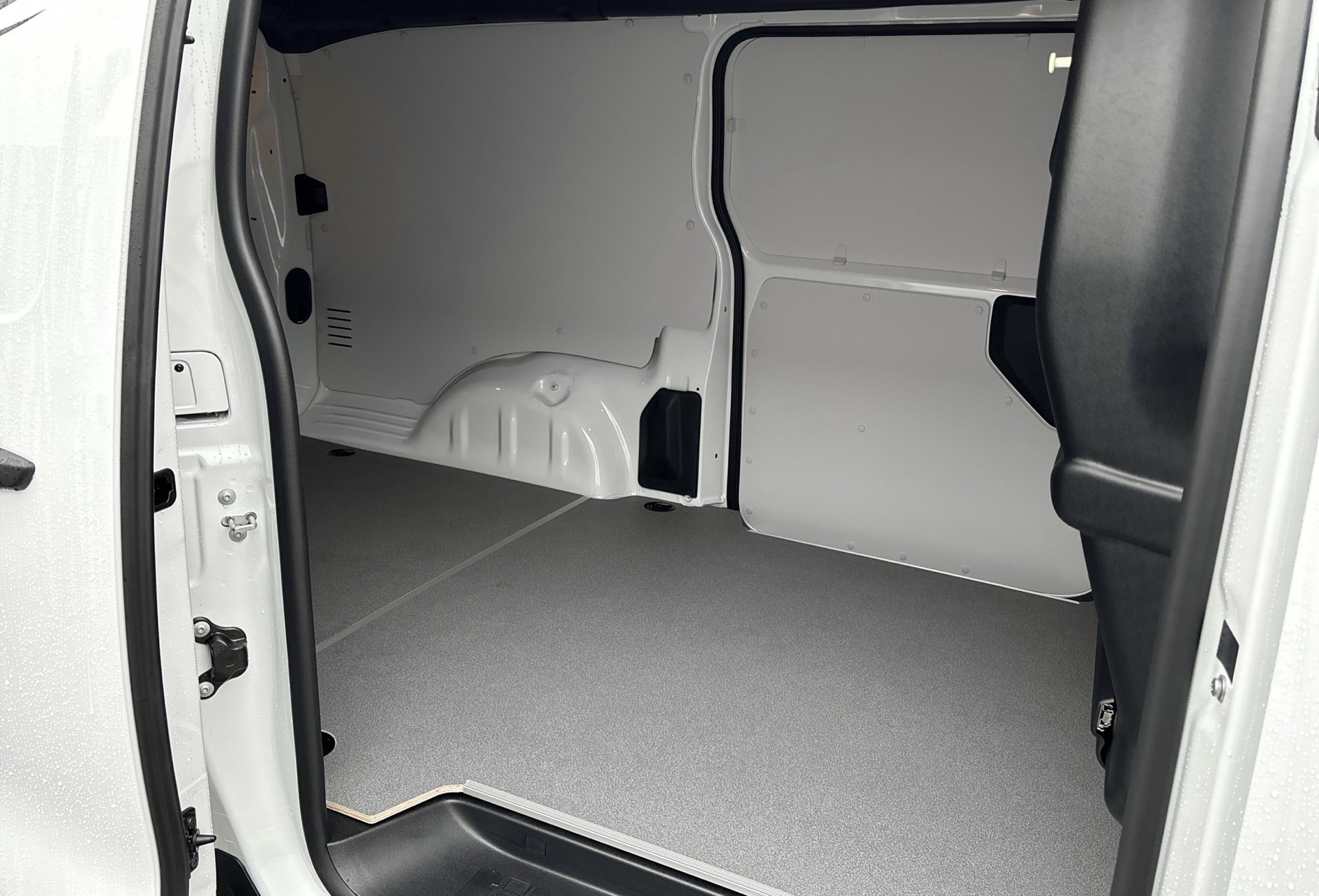 Billede af Toyota Proace 2.0D 144hk Long/To skydedøre aut. gear Comfort Master