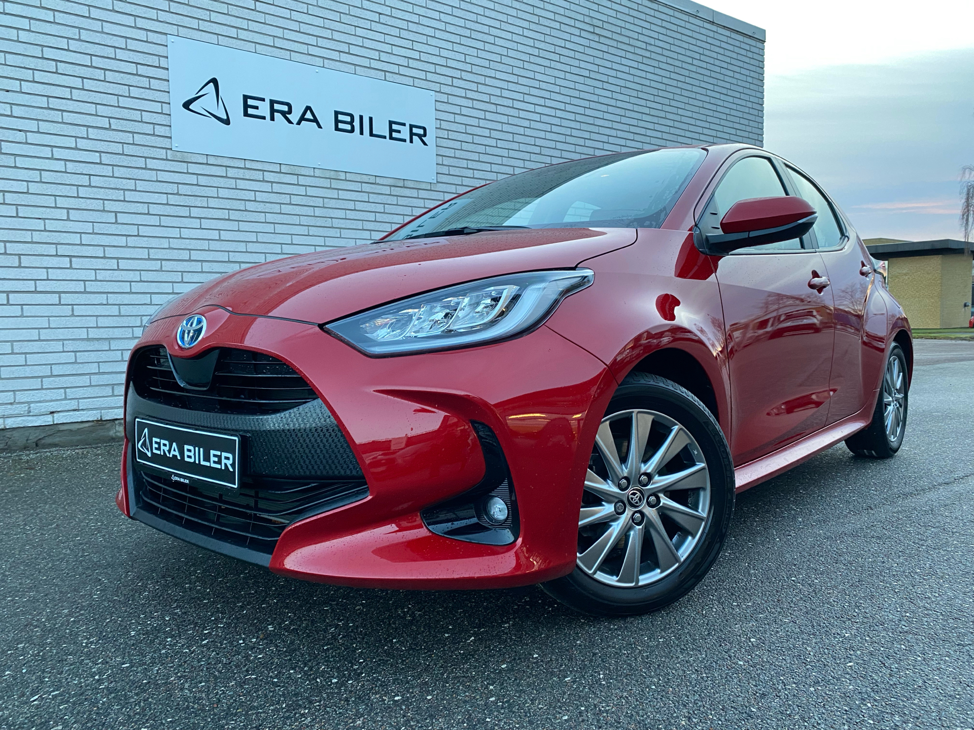 Billede af Toyota Yaris 1,5 Hybrid Active Technology Plus 116HK 5d Trinl. Gear