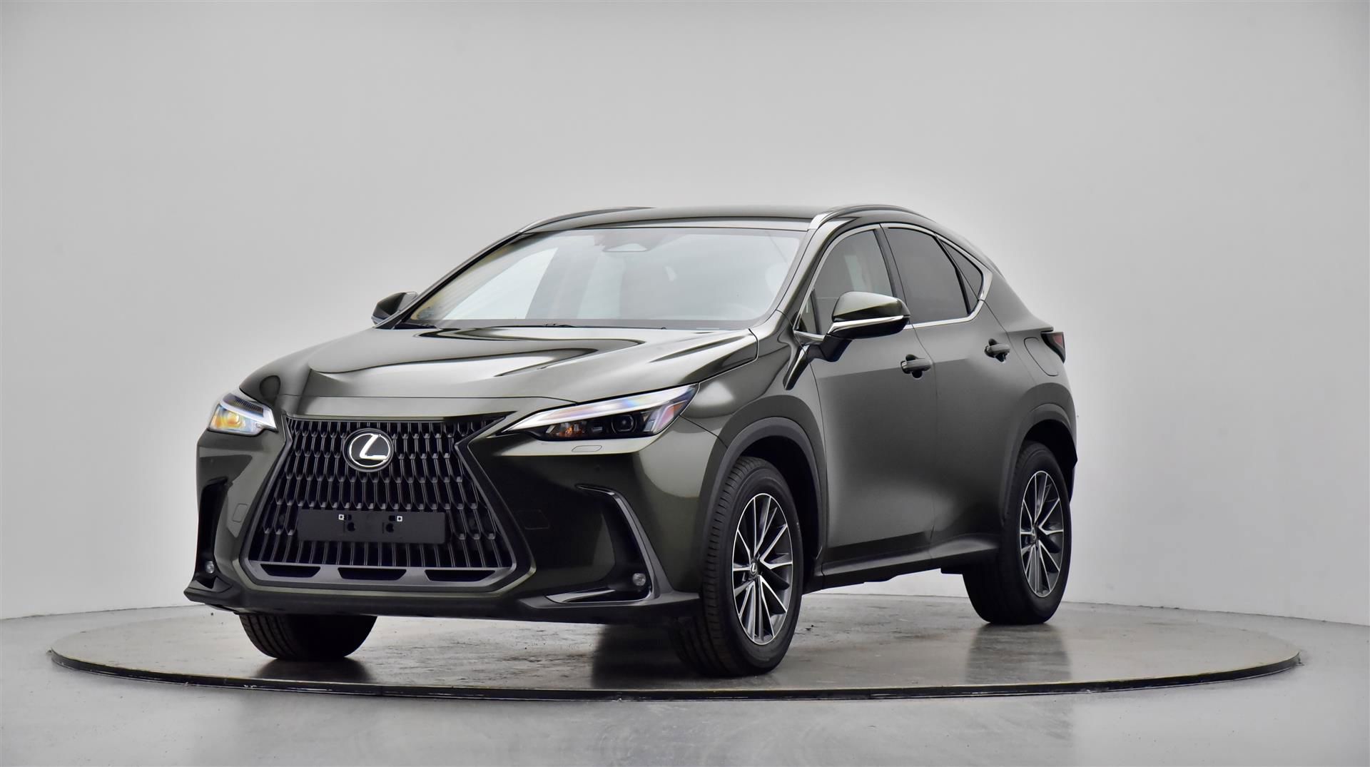 Billede af Lexus NX 450h+ 2,5 Plugin-hybrid Business Plus 4WD 309HK 5d Trinl. Gear